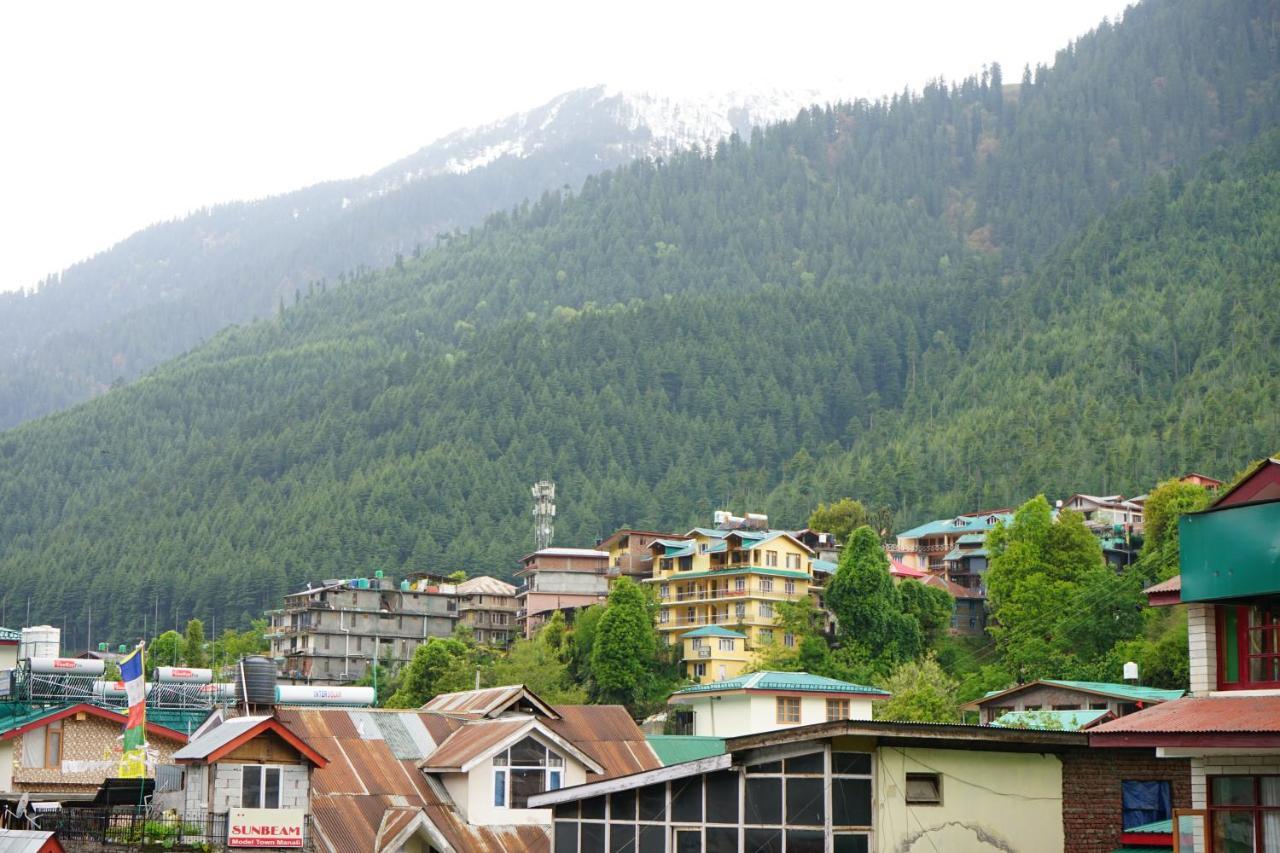 Hotel Magnolia Mallroad Manali Extérieur photo