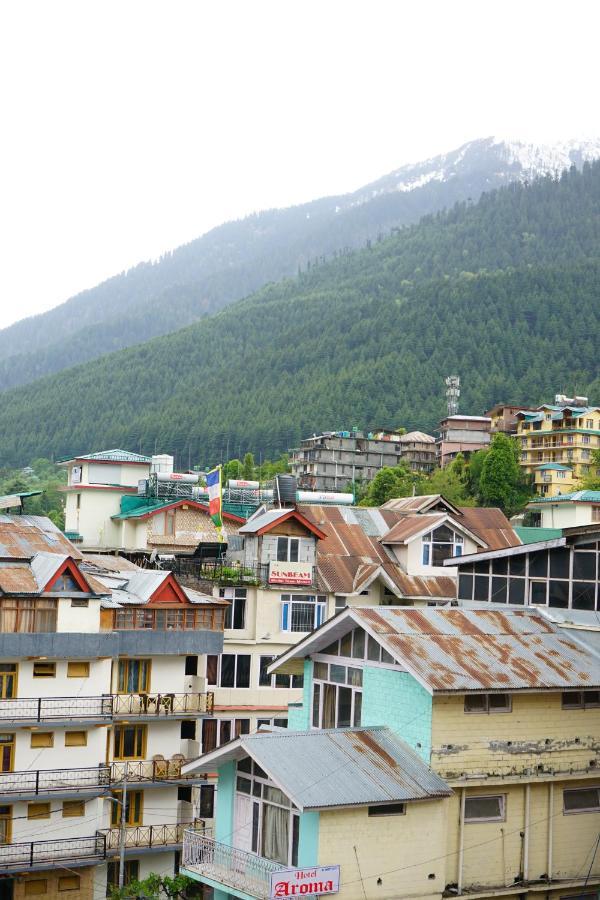 Hotel Magnolia Mallroad Manali Extérieur photo